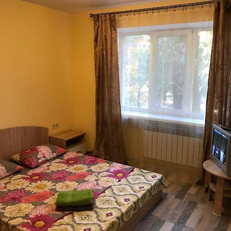 Киев Сдам Посуточно Ул Доброхотова 28 Daily Rent Kyiv St Dobrokhotova 28 Apartment Luaran gambar