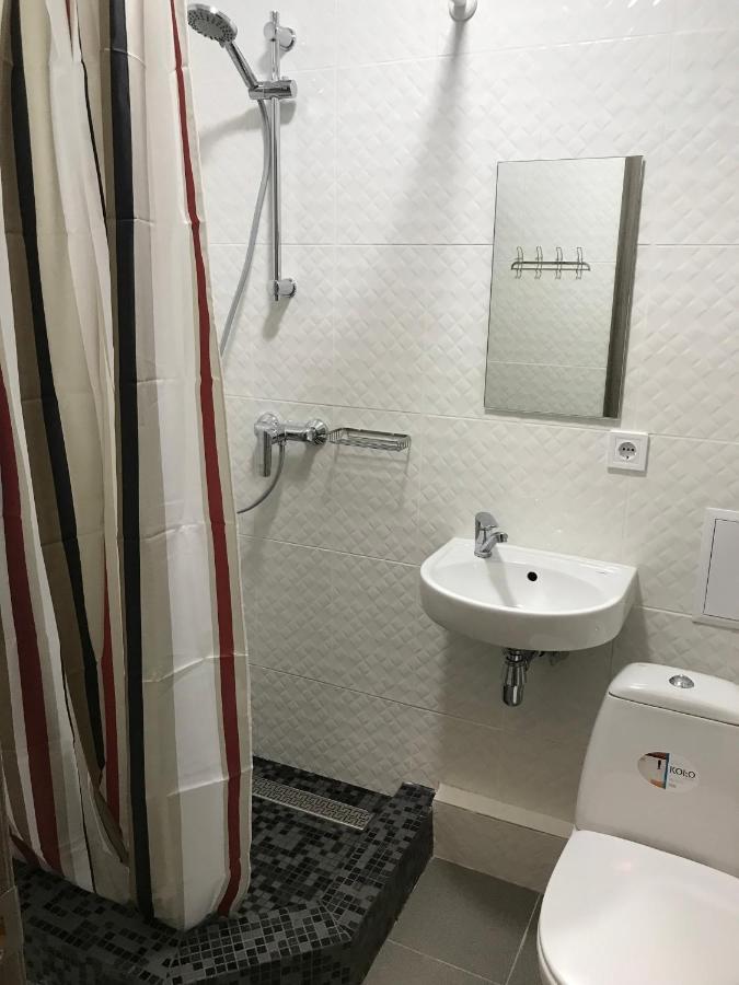Киев Сдам Посуточно Ул Доброхотова 28 Daily Rent Kyiv St Dobrokhotova 28 Apartment Luaran gambar