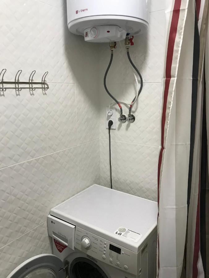 Киев Сдам Посуточно Ул Доброхотова 28 Daily Rent Kyiv St Dobrokhotova 28 Apartment Luaran gambar